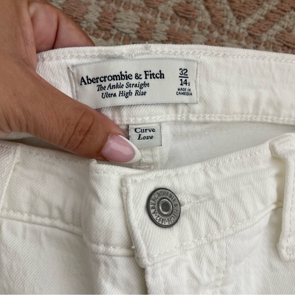Abercrombie&Fitch CURVE LOVE The Ankle Straight Ultra High Rise Jean Sz 32 NEW - Picture 11 of 16